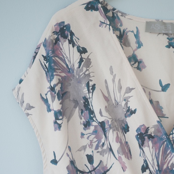 Asher By Fab'rik Size M Watercolor Floral Romper - Picture 4 of 8